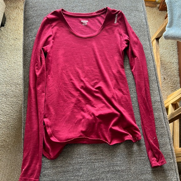 Workout top - Picture 1 of 1